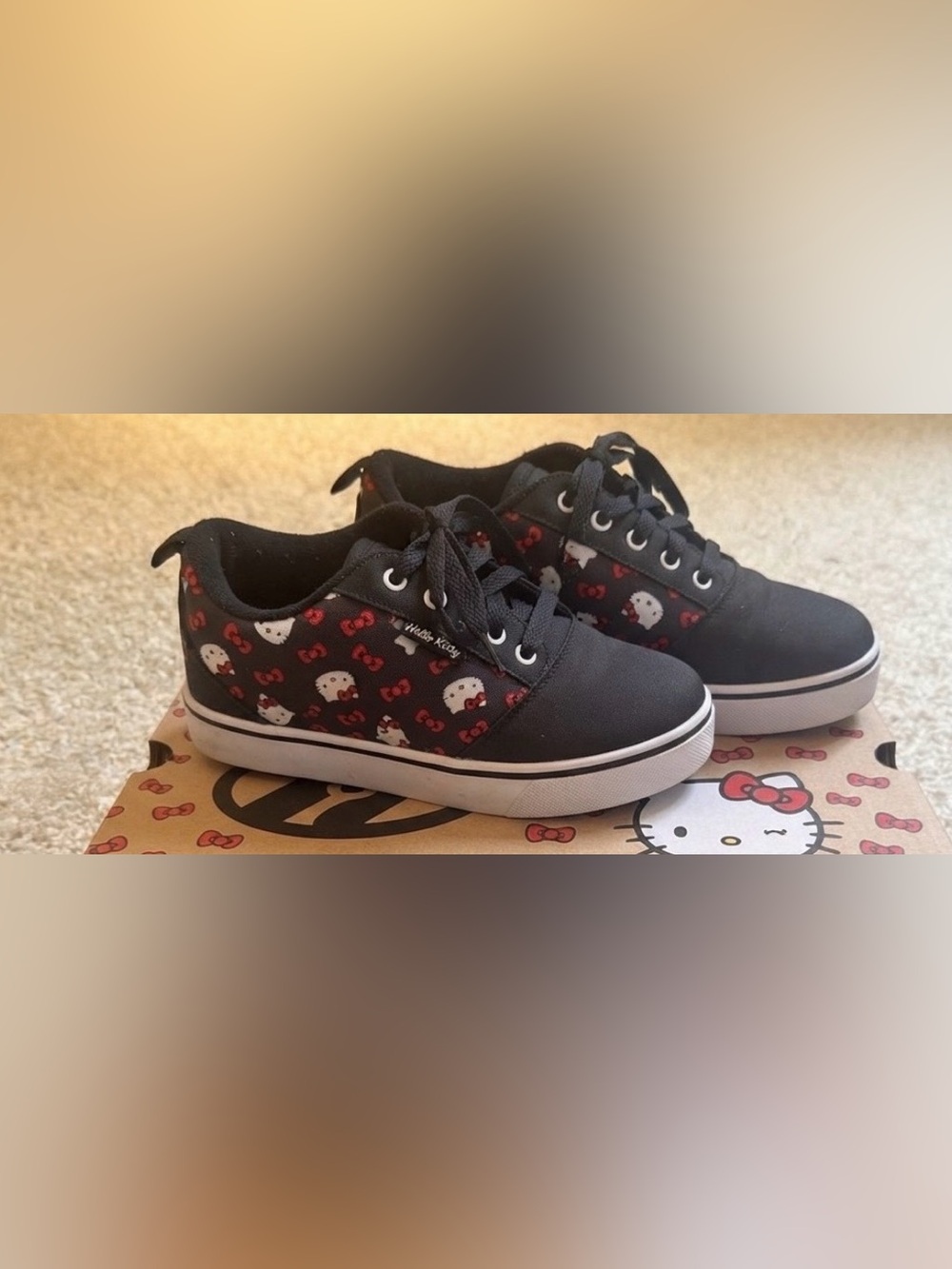 Heelys Kids Black Hello Kitty Patterned Roller Sneakers